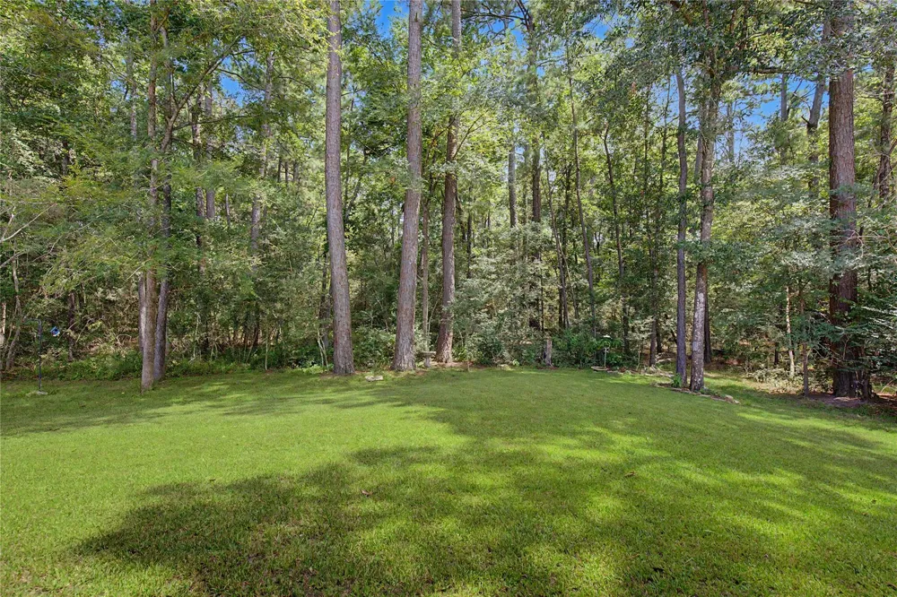 3721 Youpon Lane Huntsville, TX 77340