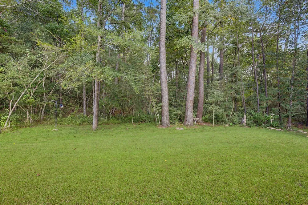 3721 Youpon Lane Huntsville, TX 77340