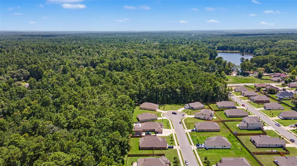 3721 Youpon Lane Huntsville, TX 77340