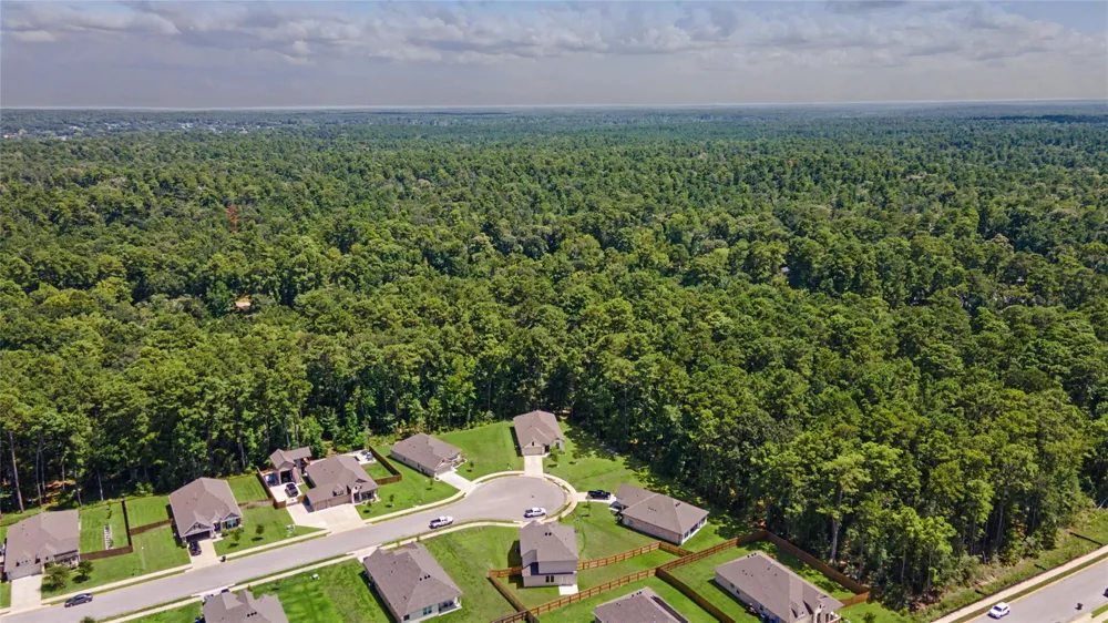 3721 Youpon Lane Huntsville, TX 77340
