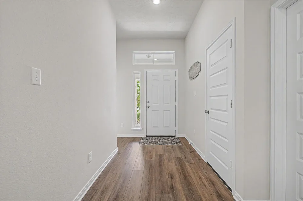 3721 Youpon Lane Huntsville, TX 77340
