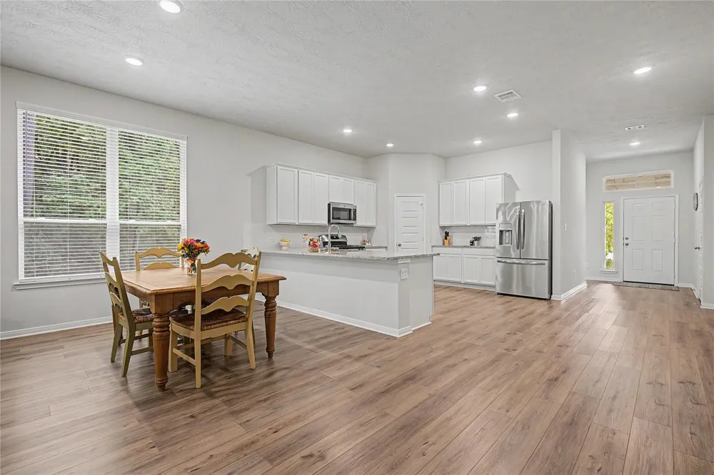 3721 Youpon Lane Huntsville, TX 77340