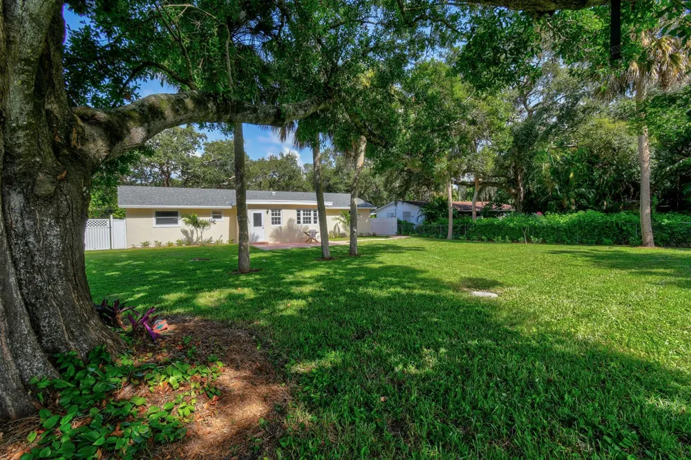 13074 23rd Avenue Palm Beach Gardens, FL 33410