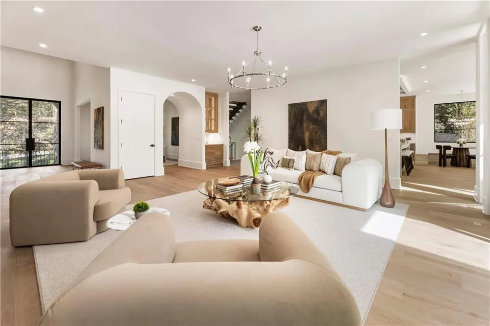 388 Londonberry Rd NW Sandy Springs, GA 30327