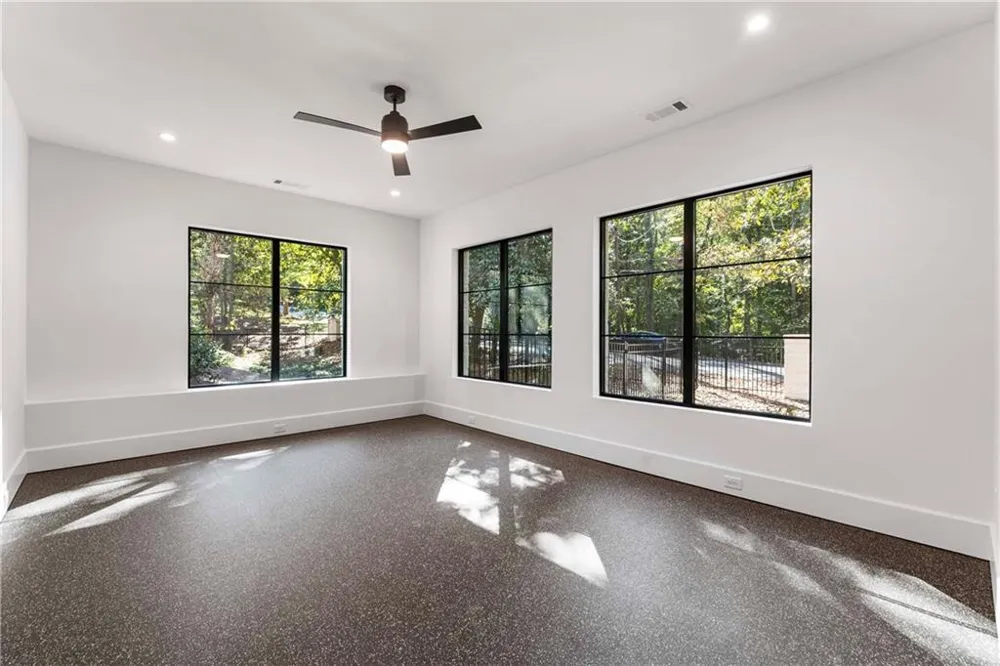 388 Londonberry Rd NW Sandy Springs, GA 30327