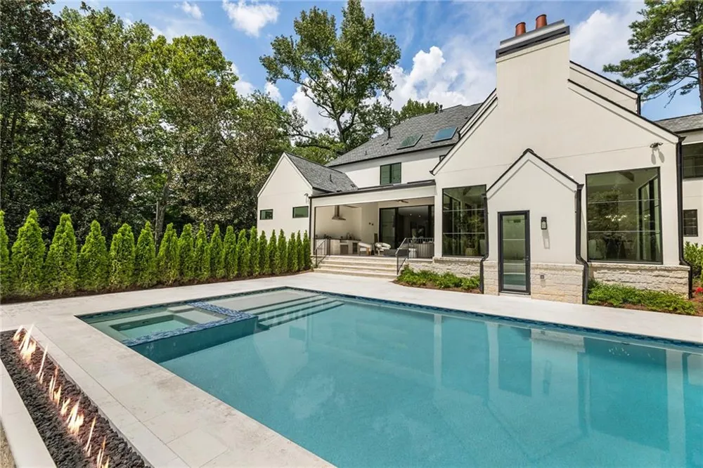 388 Londonberry Rd NW Sandy Springs, GA 30327