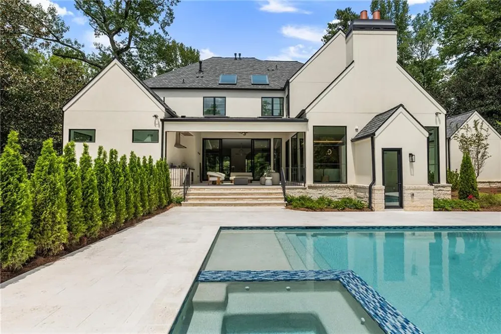 388 Londonberry Rd NW Sandy Springs, GA 30327