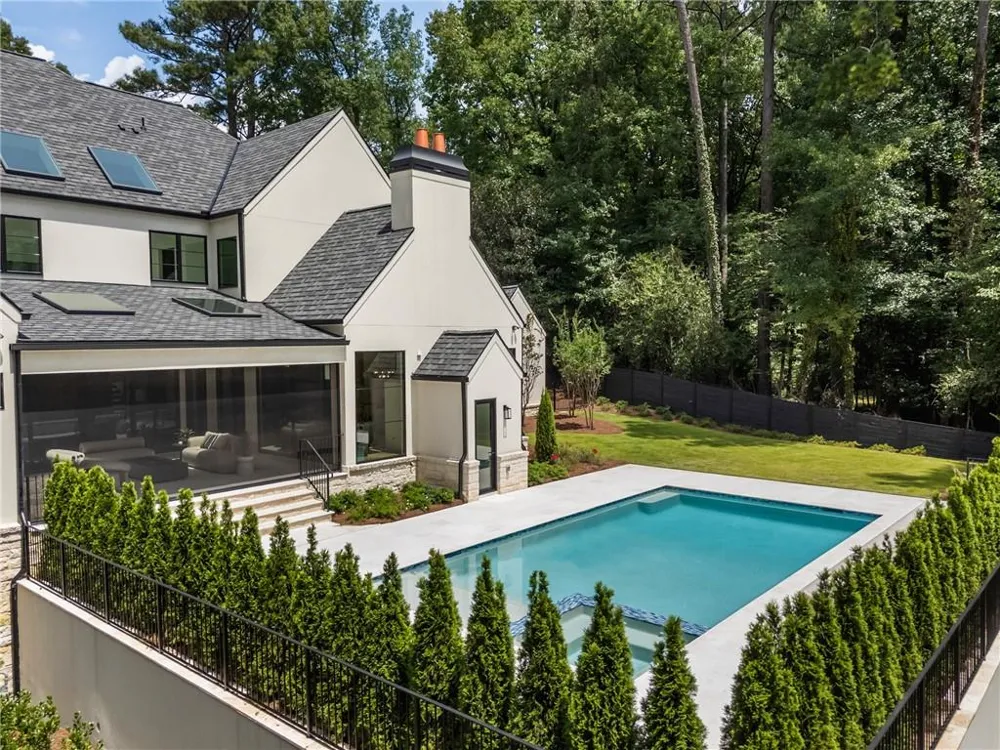 388 Londonberry Rd NW Sandy Springs, GA 30327