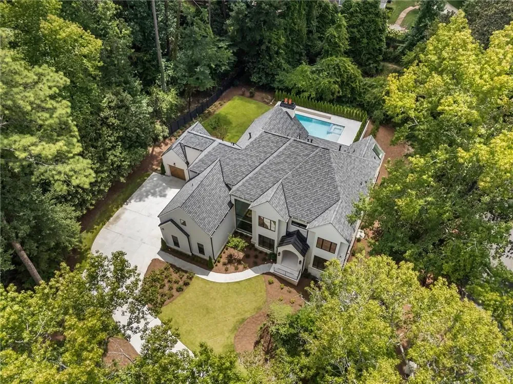 388 Londonberry Rd NW Sandy Springs, GA 30327