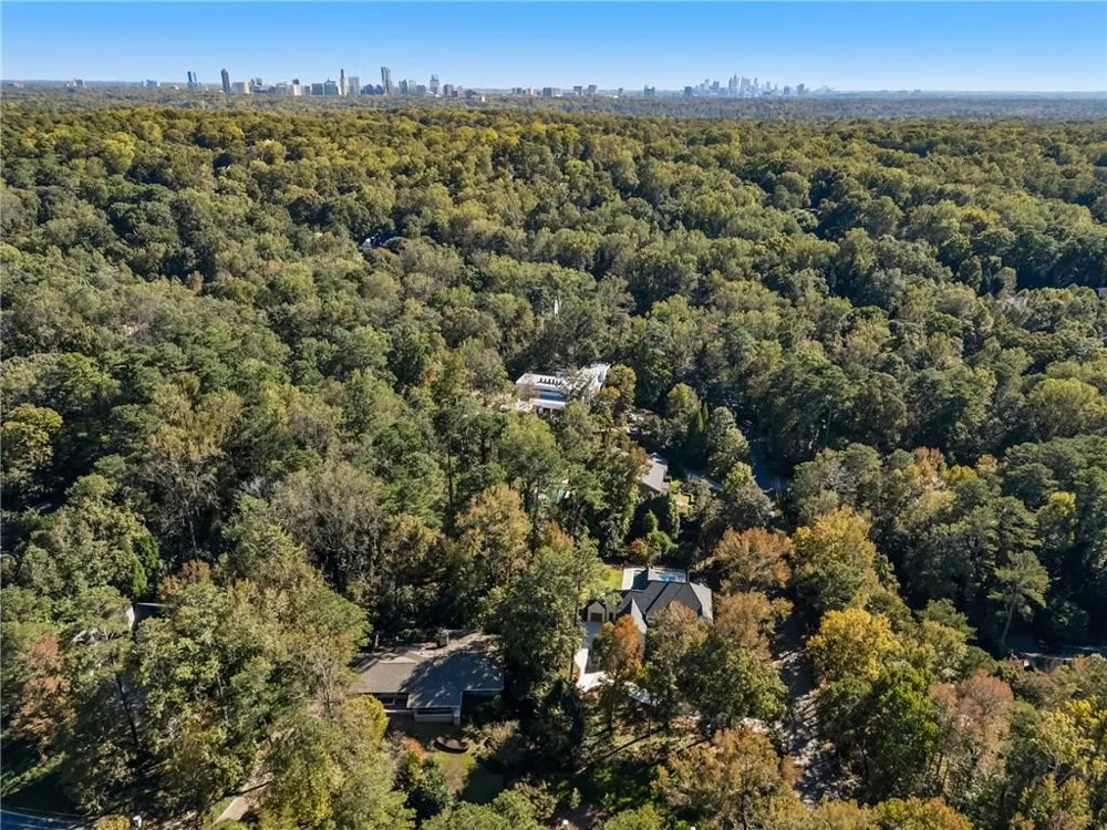 388 Londonberry Rd NW Sandy Springs, GA 30327