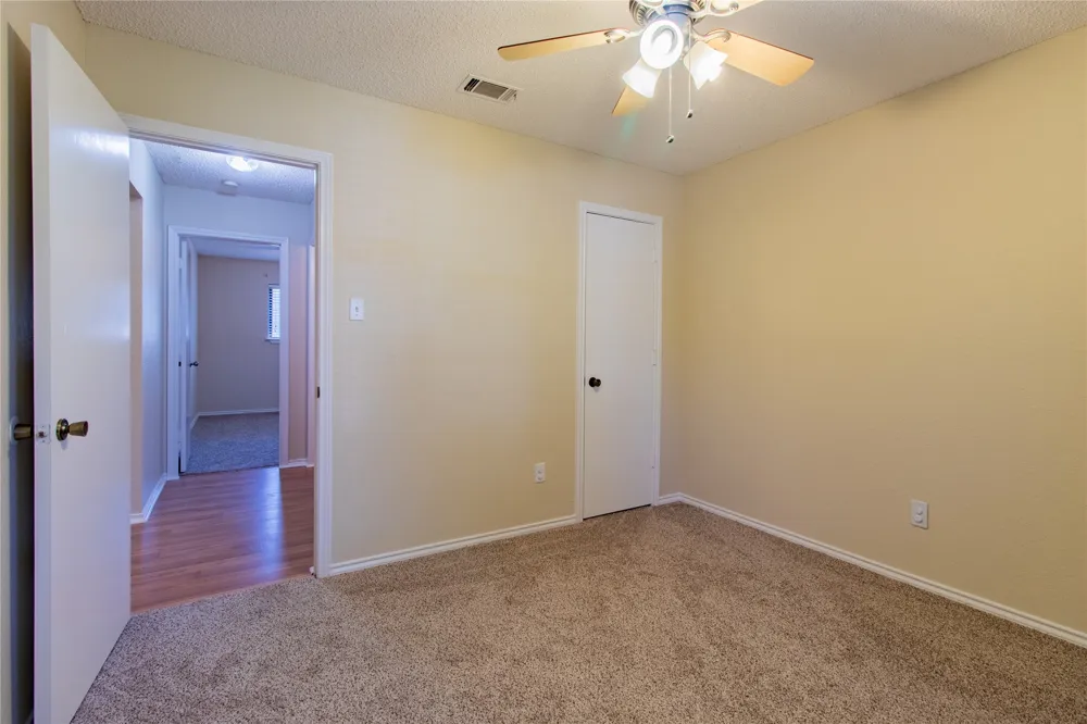 8220 Willis Lane Watauga, TX 76148