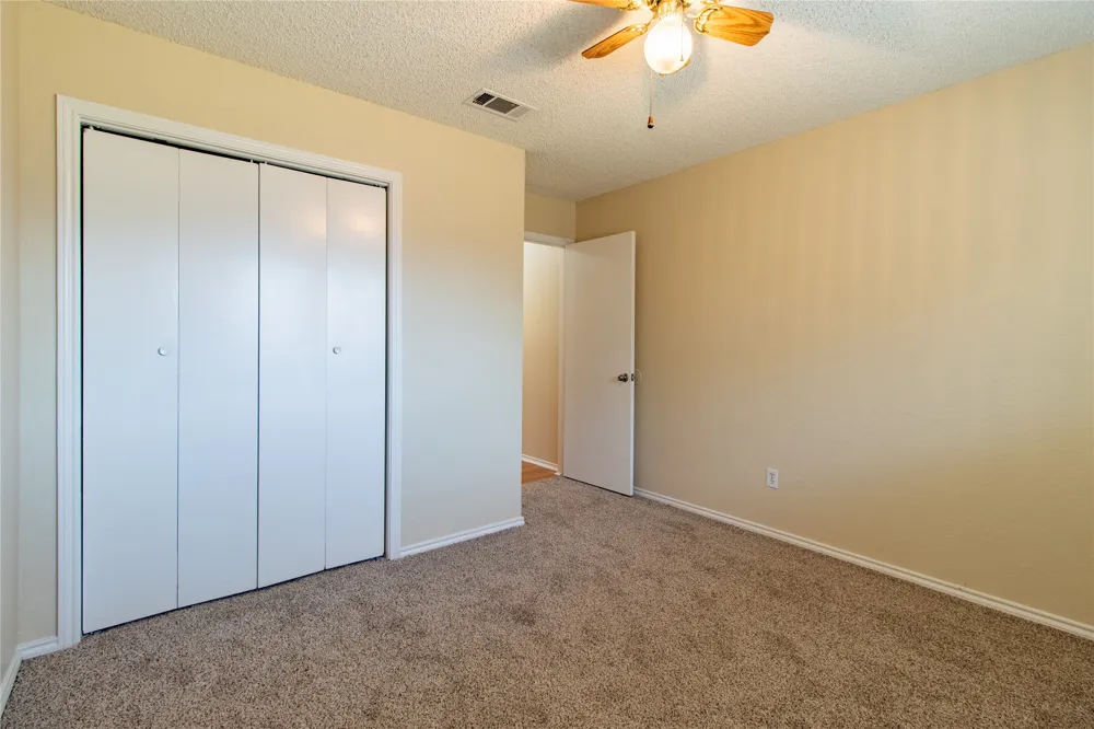 8220 Willis Lane Watauga, TX 76148