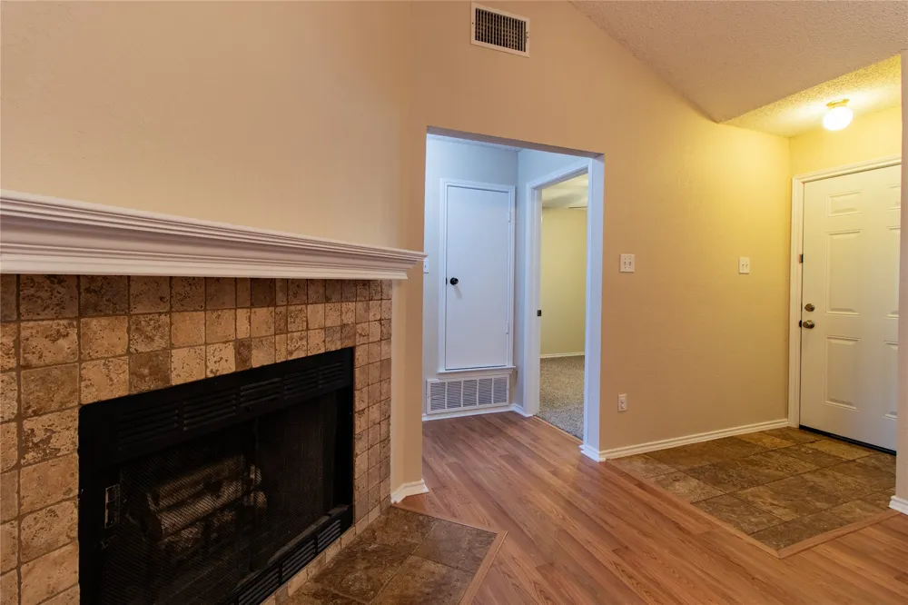 8220 Willis Lane Watauga, TX 76148