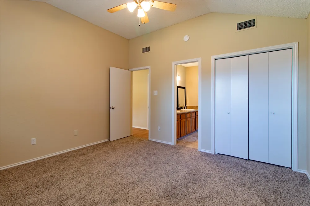 8220 Willis Lane Watauga, TX 76148