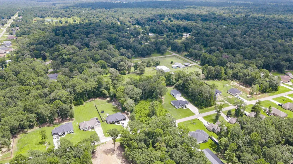 133 County Road 6606 Dayton, TX 77535