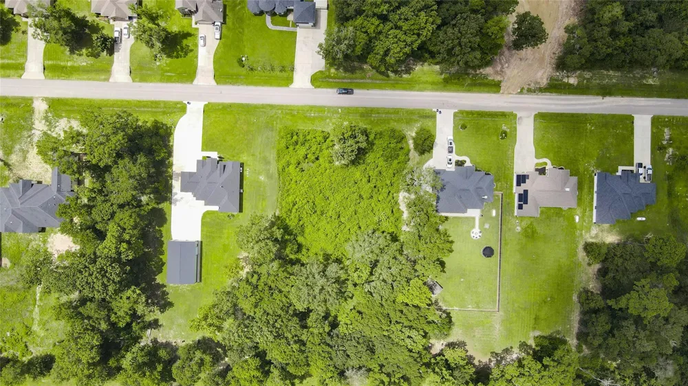 133 County Road 6606 Dayton, TX 77535