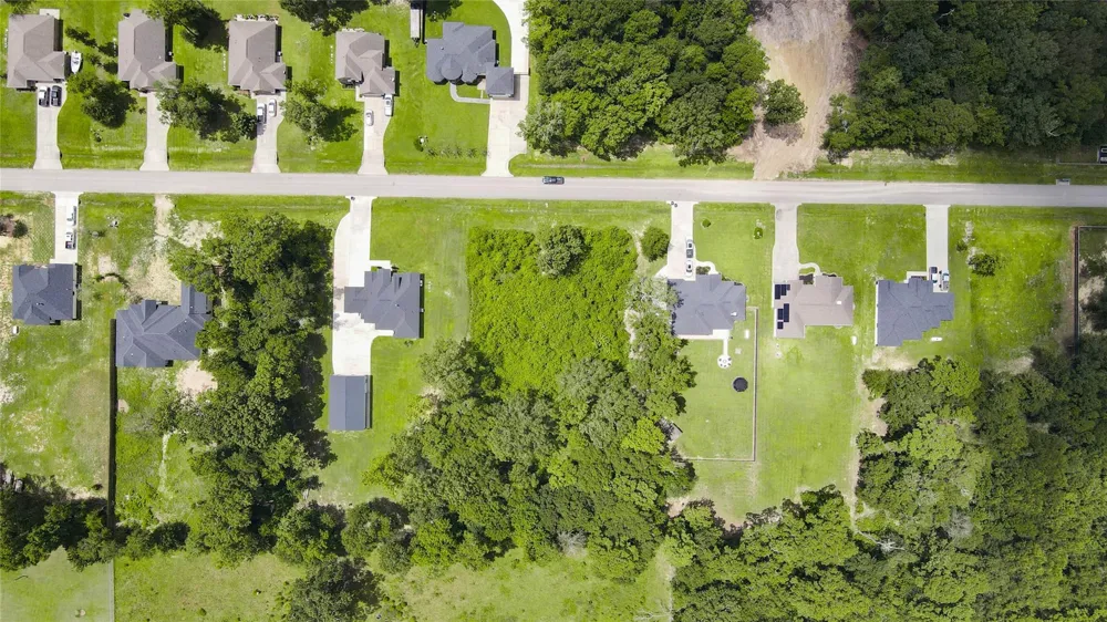 133 County Road 6606 Dayton, TX 77535