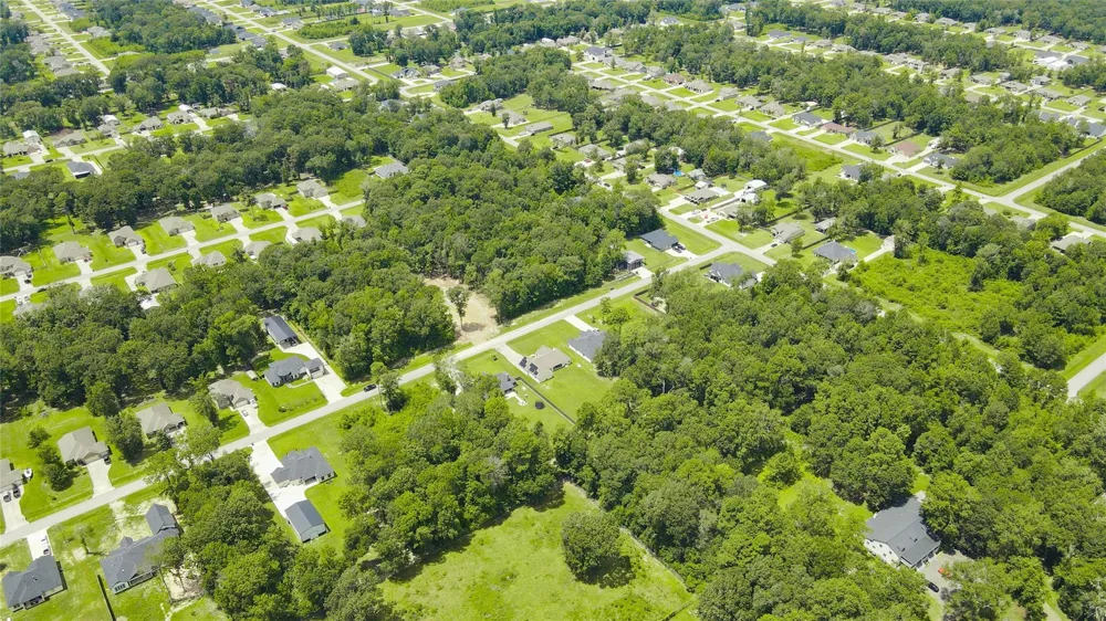 133 County Road 6606 Dayton, TX 77535