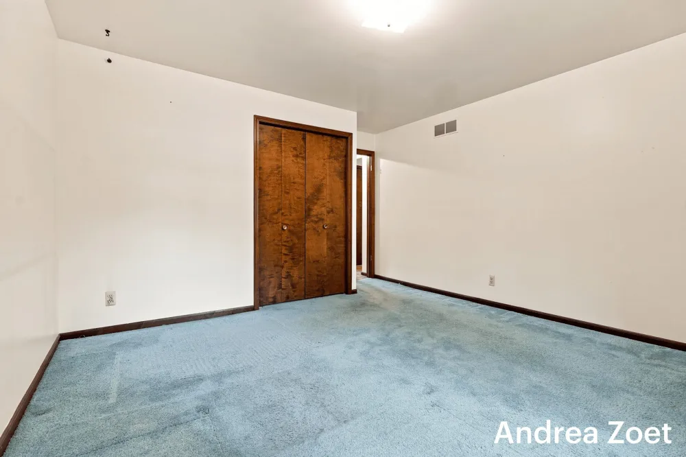 5773 Leisure South Drive SE Kentwood, MI 49548
