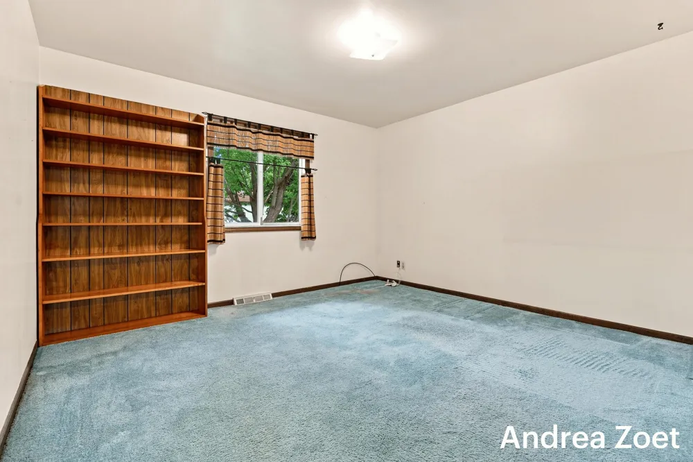 5773 Leisure South Drive SE Kentwood, MI 49548