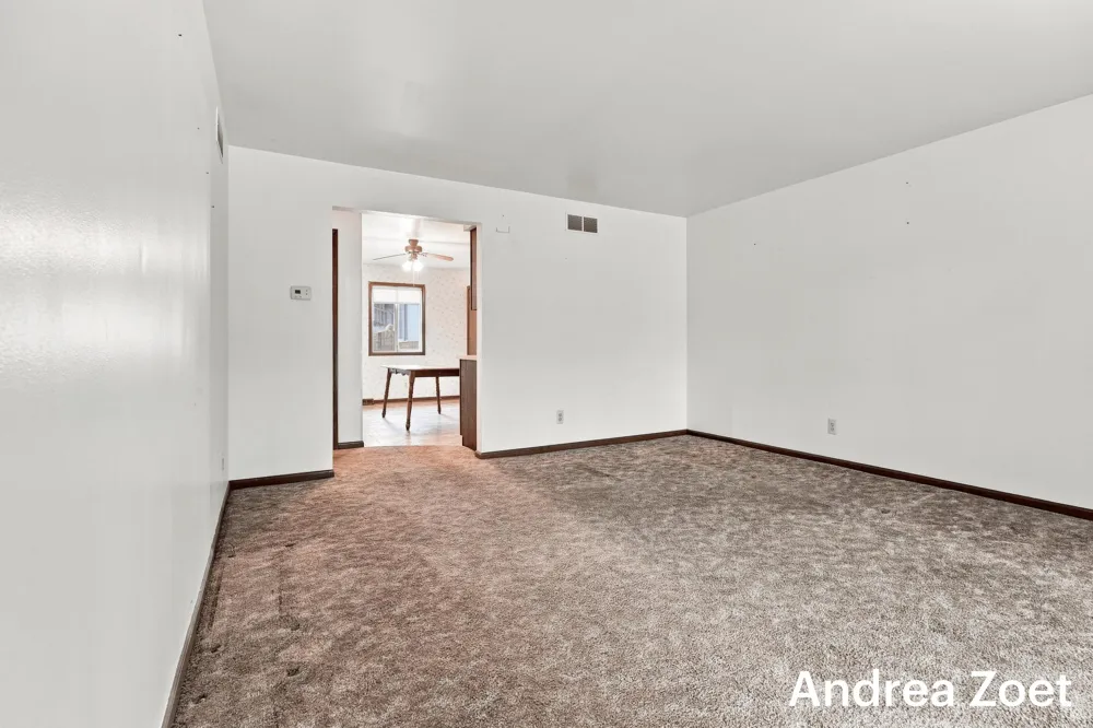 5773 Leisure South Drive SE Kentwood, MI 49548