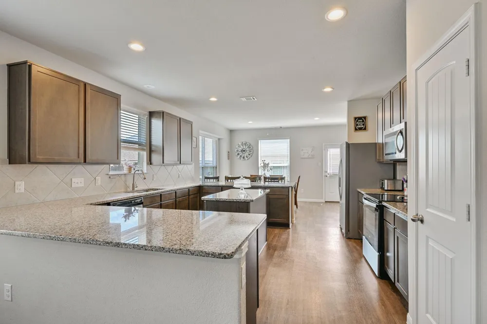 4706 Los Pines Way Bryan, TX 77807