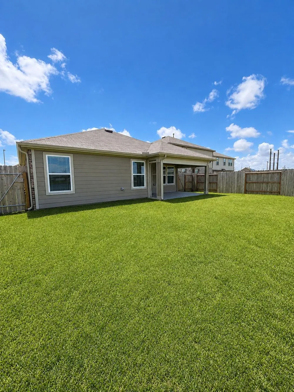 1710 Vista Luna Drive Texas City, TX 77591
