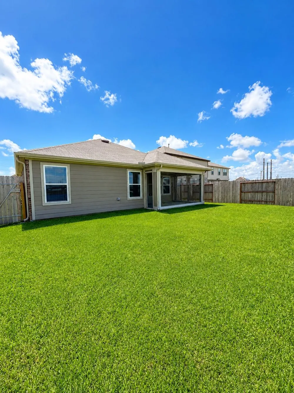 1710 Vista Luna Drive Texas City, TX 77591