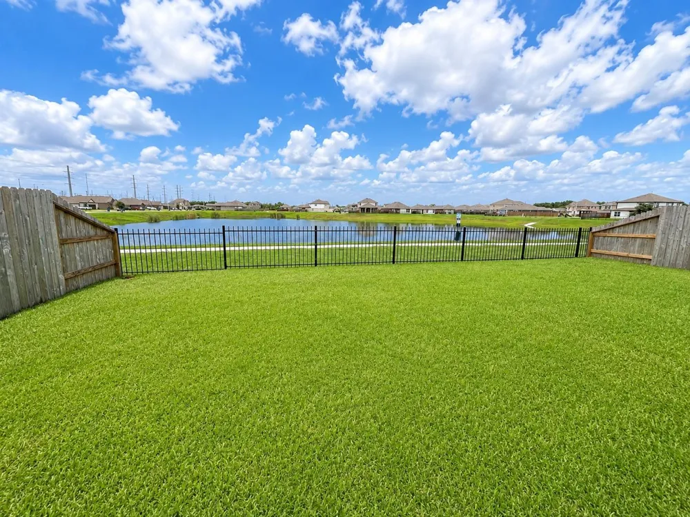 1710 Vista Luna Drive Texas City, TX 77591