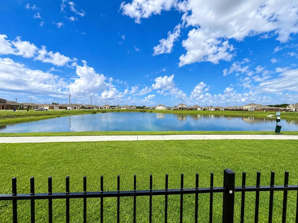 1710 Vista Luna Drive Texas City, TX 77591