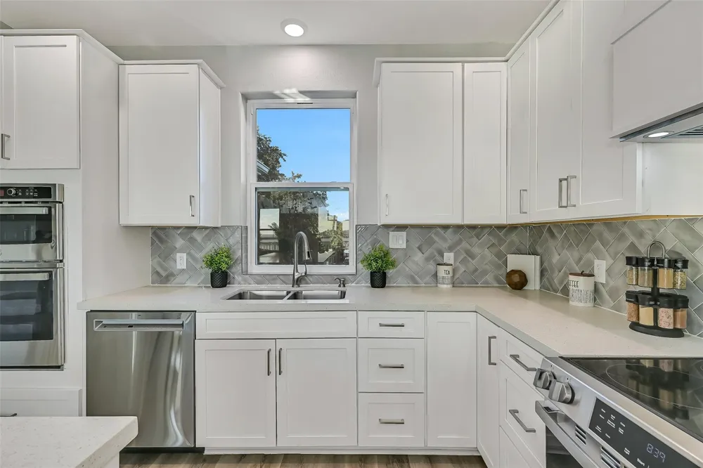 1519 Bayou Shore Drive Galveston, TX 77551