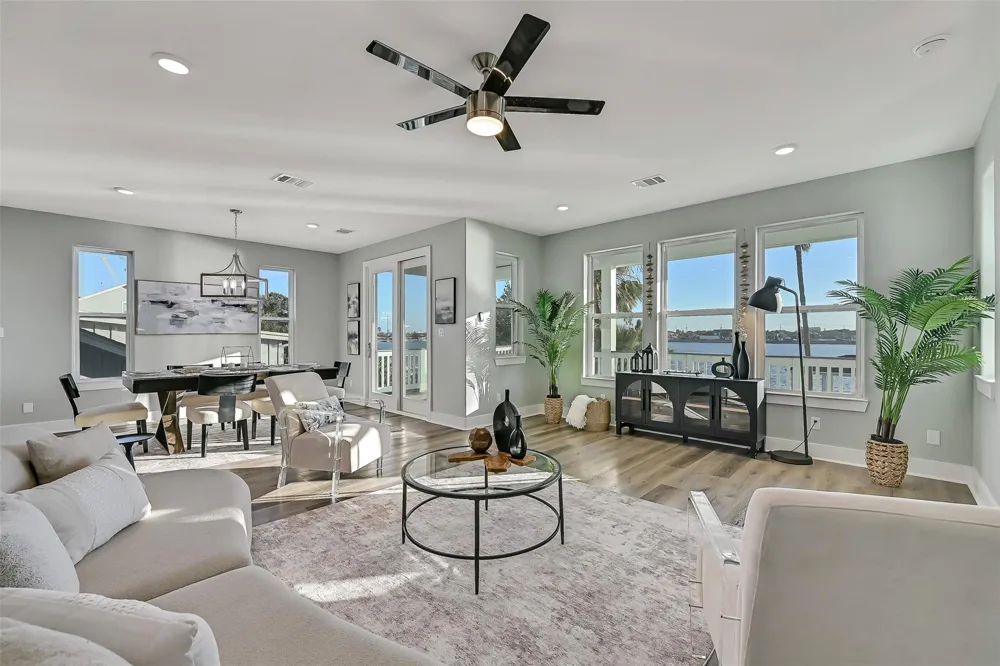 1519 Bayou Shore Drive Galveston, TX 77551