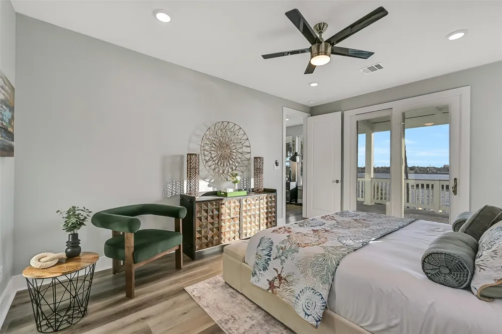 1519 Bayou Shore Drive Galveston, TX 77551