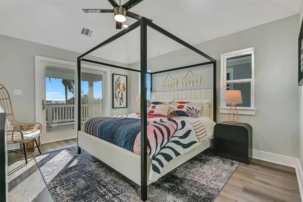 1519 Bayou Shore Drive Galveston, TX 77551