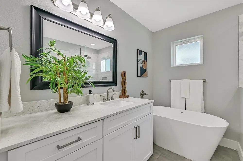 1519 Bayou Shore Drive Galveston, TX 77551