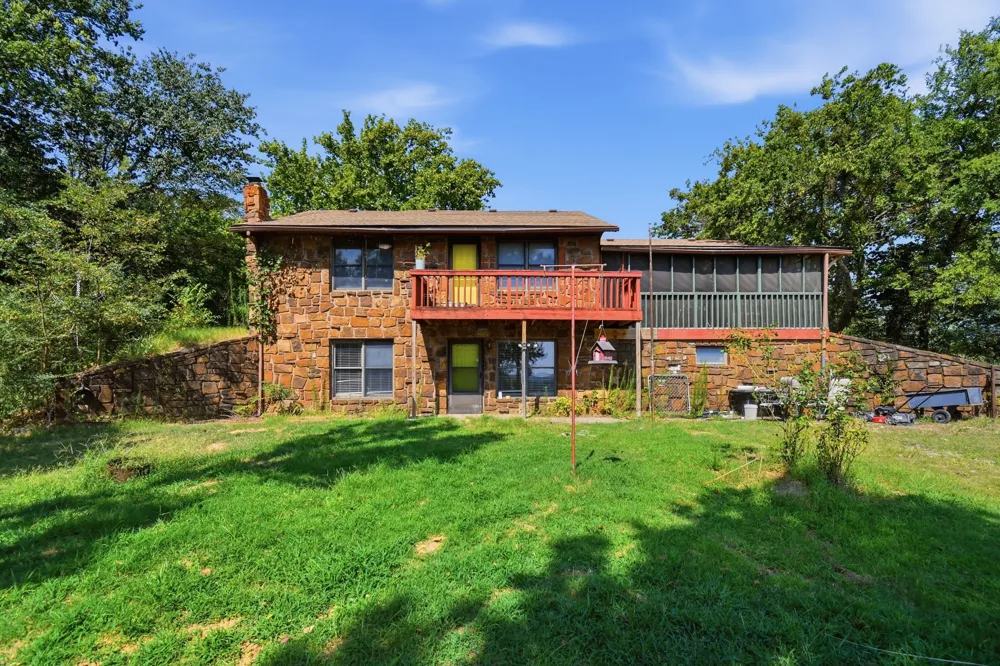 6160 Acacia Road Okmulgee, OK 74447