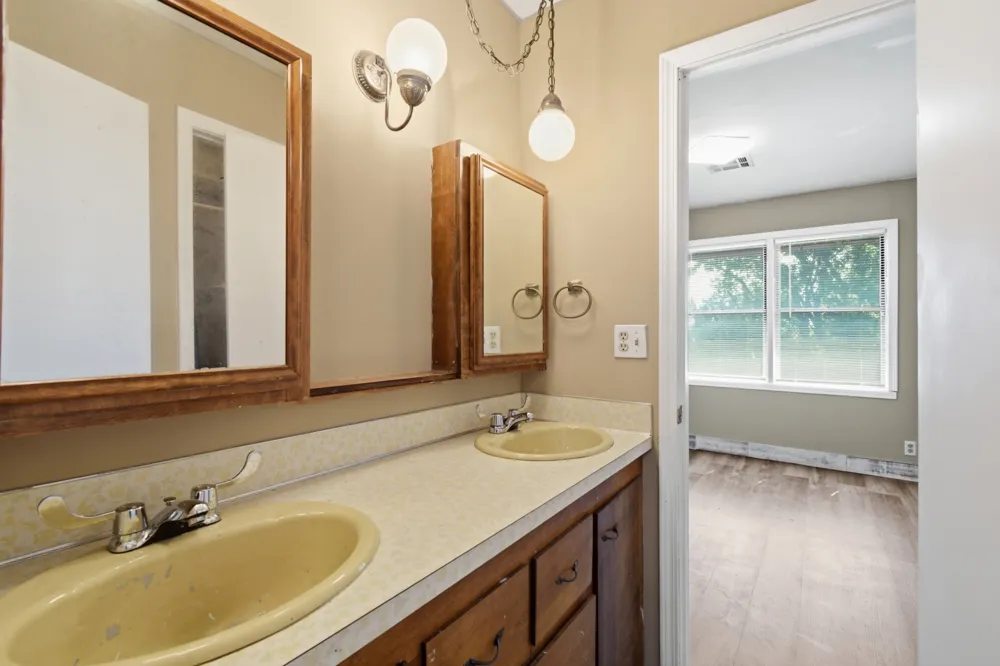 6160 Acacia Road Okmulgee, OK 74447