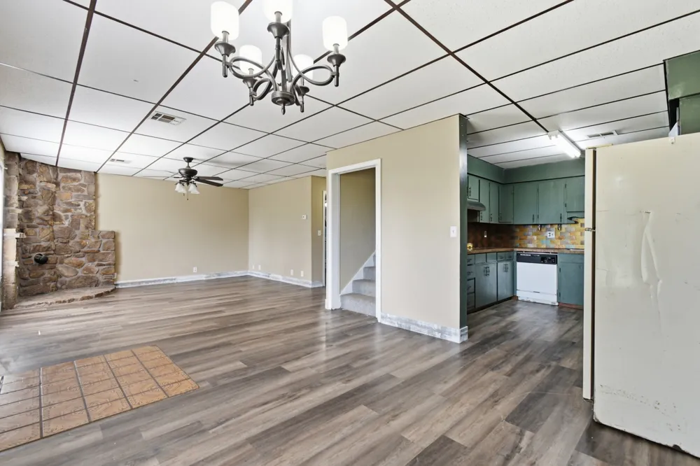 6160 Acacia Road Okmulgee, OK 74447