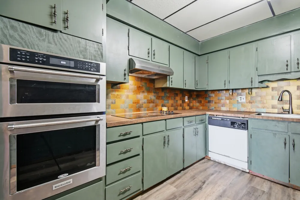 6160 Acacia Road Okmulgee, OK 74447