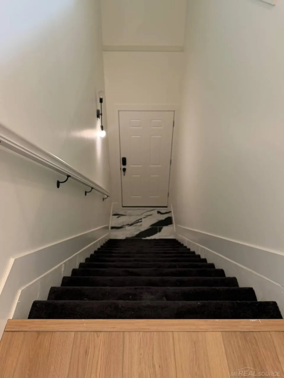 45543 Hidden view Court Utica City, MI 48315