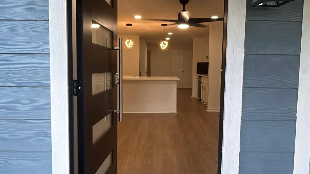 7909 Hoffman Street Houston, TX 77016