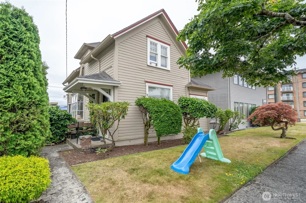 105 E 2nd Street Aberdeen, WA 98520