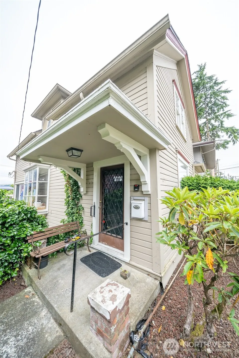 105 E 2nd Street Aberdeen, WA 98520