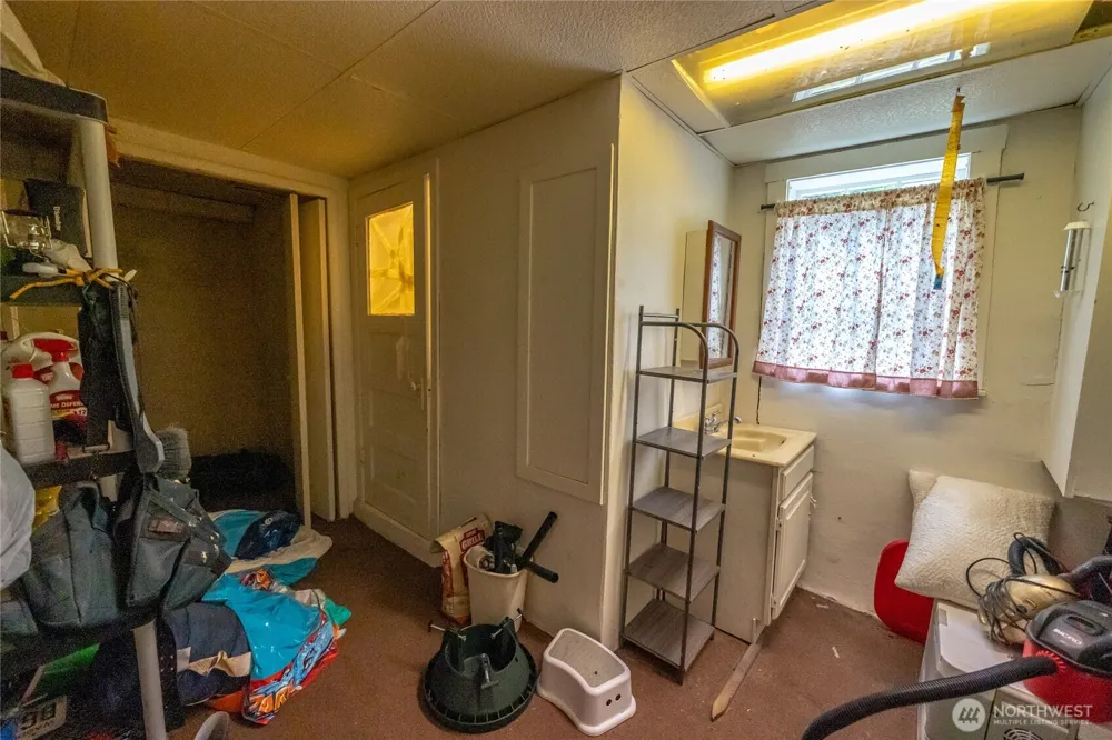 105 E 2nd Street Aberdeen, WA 98520