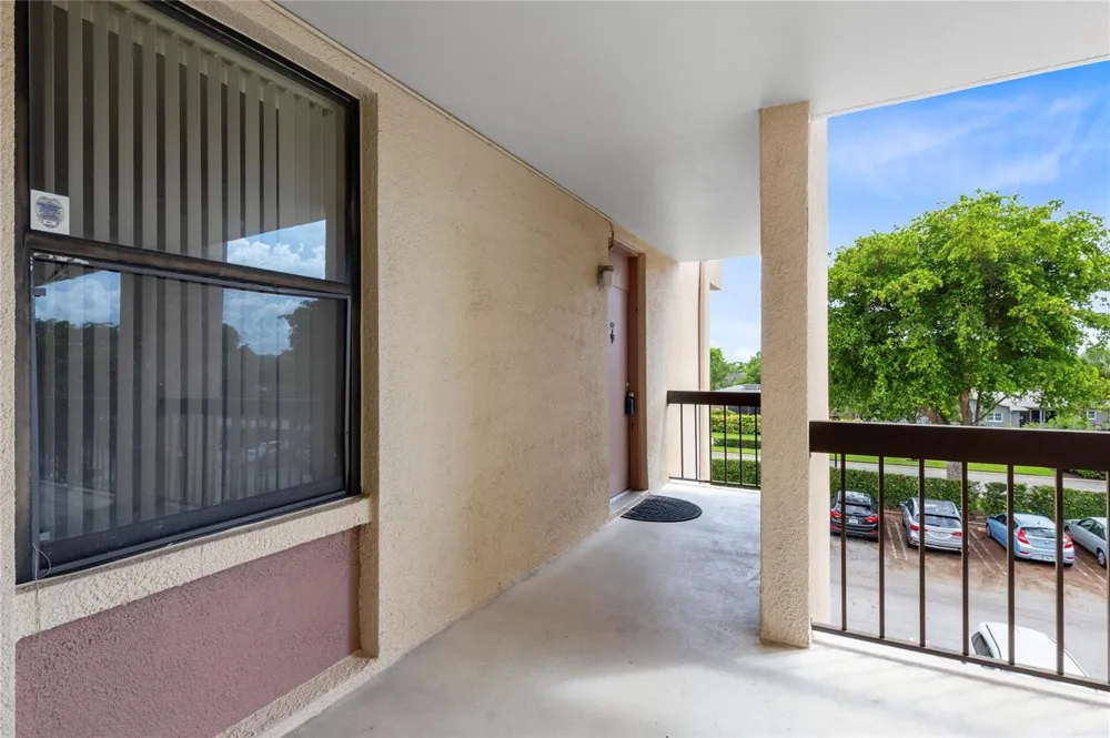 8429 Forest Hills Drive #304 Coral Springs, FL 33065