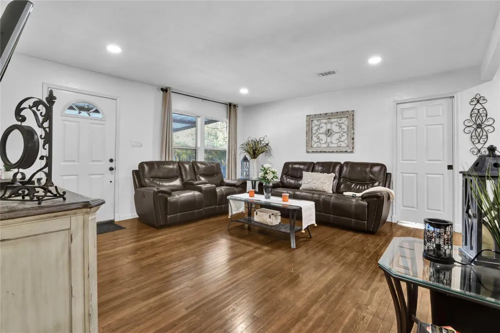 16326 Bear Bayou Drive Channelview, TX 77530