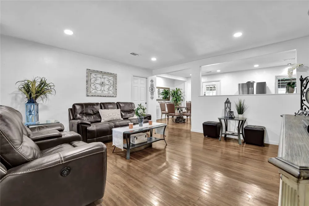 16326 Bear Bayou Drive Channelview, TX 77530
