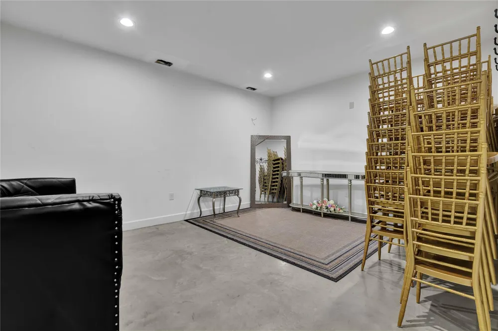 16326 Bear Bayou Drive Channelview, TX 77530