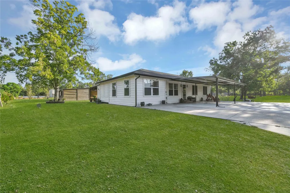 16326 Bear Bayou Drive Channelview, TX 77530