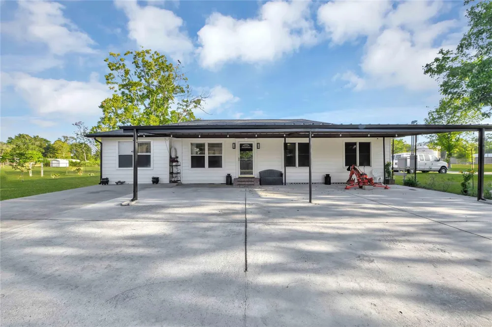 16326 Bear Bayou Drive Channelview, TX 77530
